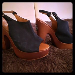 Authentic chanel wedges